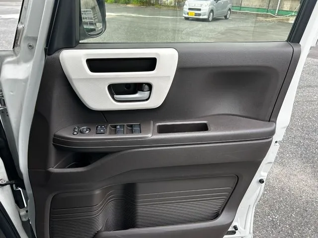 Ｎ　ＢＯＸ（ホンダ）の車両写真