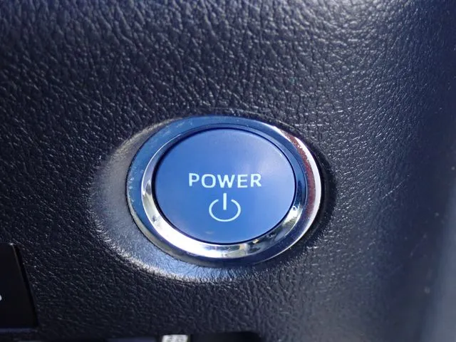 アルファード ハイブリッド 4WD(トヨタ)の車両写真