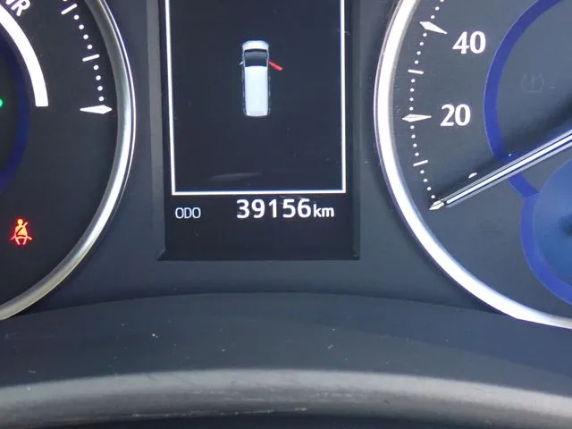 アルファード ハイブリッド 4WD(トヨタ)の車両写真