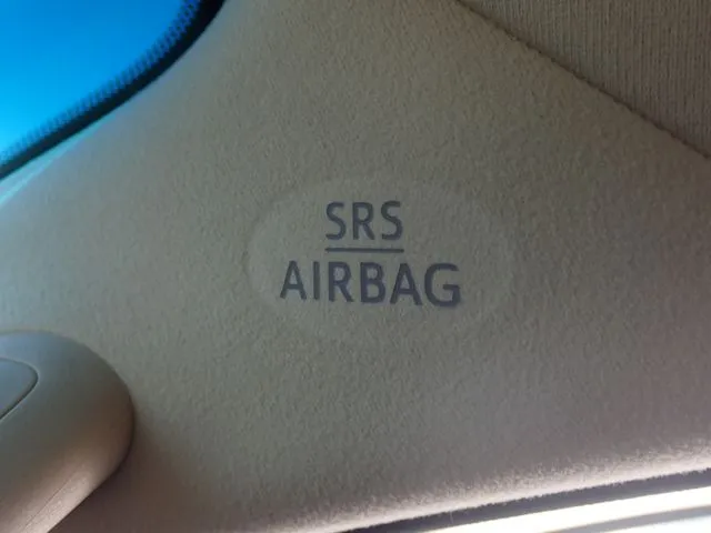 アルファード ハイブリッド 4WD(トヨタ)の車両写真