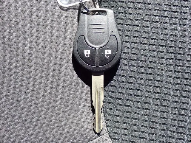 NV150 AD 2WD(ニッサン)の車両写真