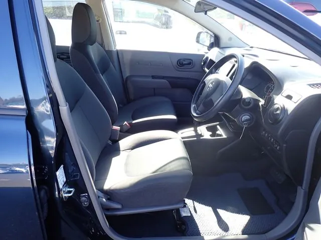 NV150 AD 2WD(ニッサン)の車両写真