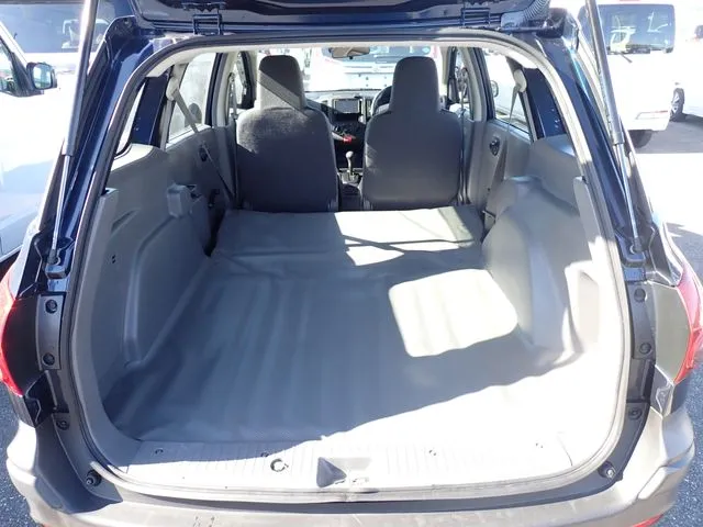 NV150 AD 2WD(ニッサン)の車両写真