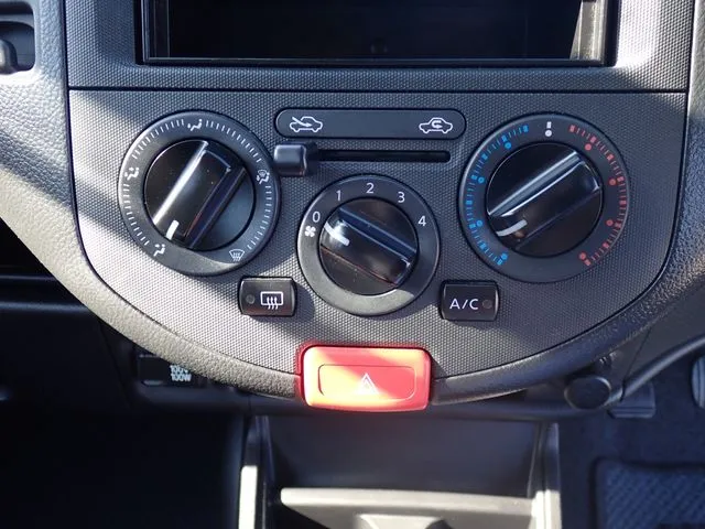 NV150 AD 2WD(ニッサン)の車両写真