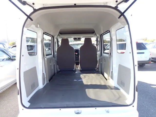 スズキ　エブリイバン　４ＷＤ