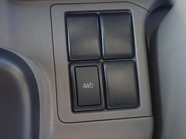 スズキ　エブリイバン　４ＷＤ