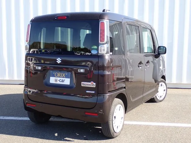 スペーシア（スズキ）の車両写真
