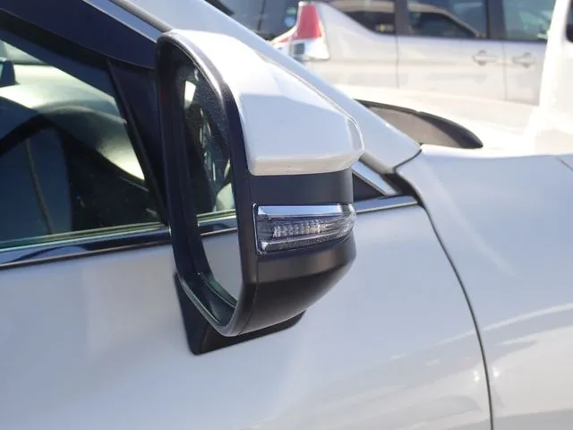 ハリアー ハイブリッド(トヨタ)の車両写真