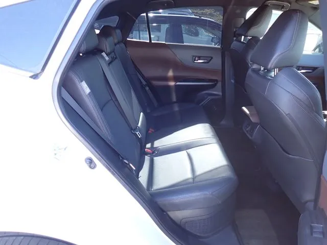 ハリアー ハイブリッド(トヨタ)の車両写真