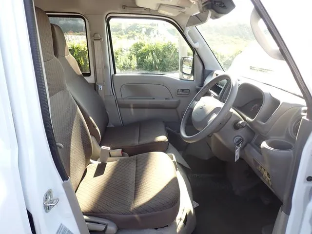 スズキ　エブリイバン