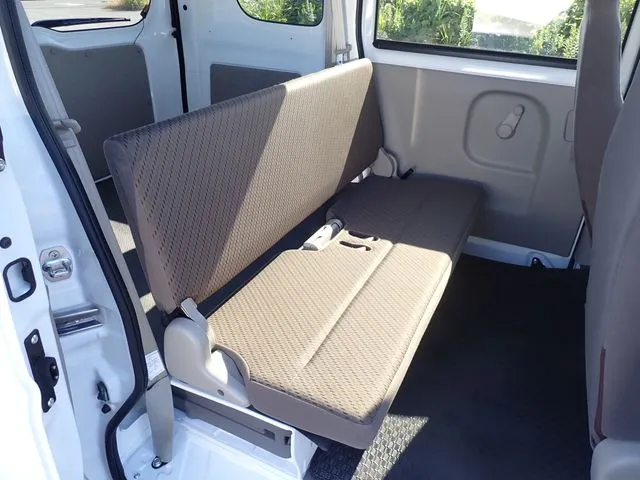 スズキ　エブリイバン