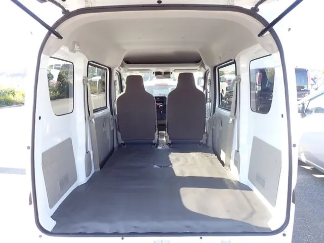 スズキ　エブリイバン