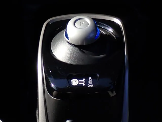 ノート（ニッサン）の車両写真