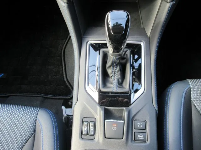 スバル　ＳＵＢＡＲＵ　ＸＶ　ハイブリッド