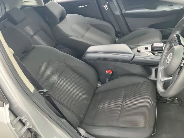 ノート　４ＷＤ（ニッサン）の車両写真