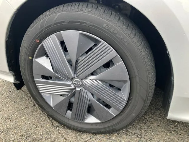 ノート　４ＷＤ（ニッサン）の車両写真