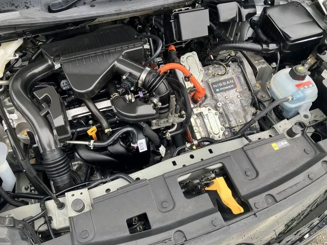 ノート　４ＷＤ（ニッサン）の車両写真