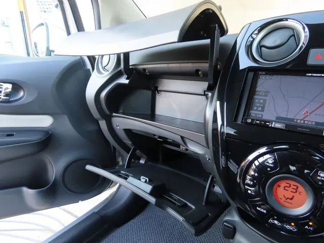 ニッサン　ノート