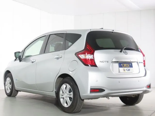 ニッサン　ノート