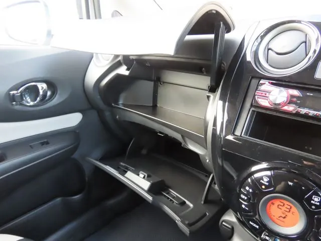 ノート（ニッサン）の車両写真