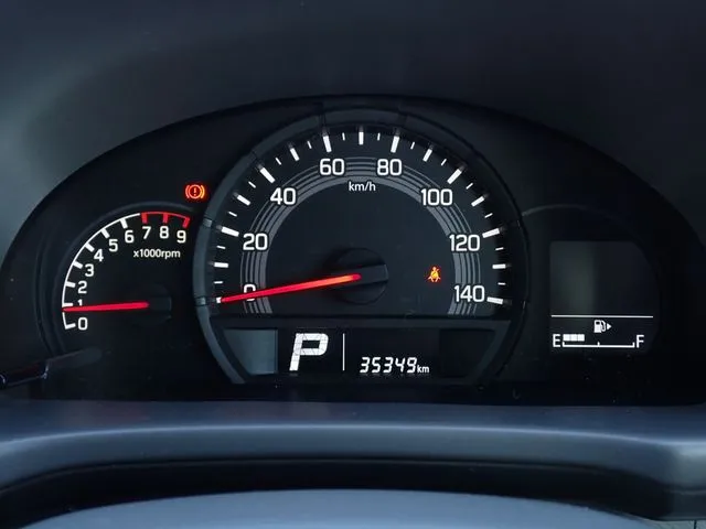 スクラムバン（マツダ）の車両写真