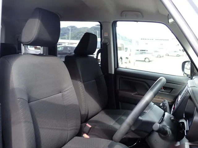 ジャスティ（スバル）の車両写真