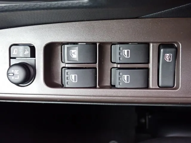 ジャスティ（スバル）の車両写真