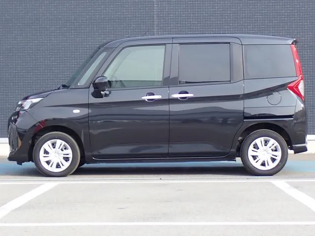 ルーミー(トヨタ)の車両写真