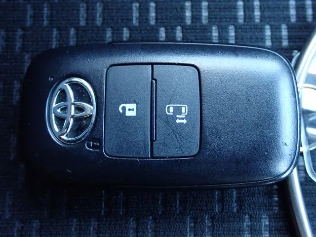 ルーミー(トヨタ)の車両写真