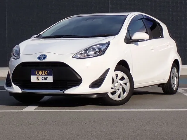 トヨタ　アクア