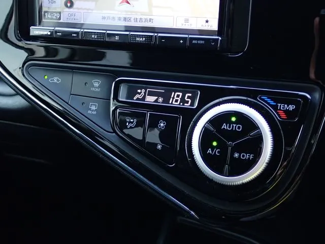 トヨタ　アクア