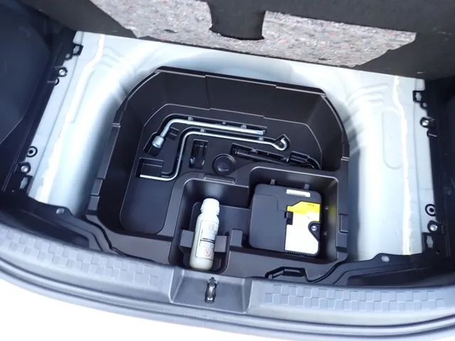 トヨタ　アクア