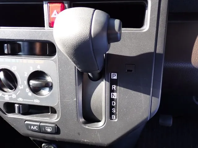 ルーミー(トヨタ)の車両写真