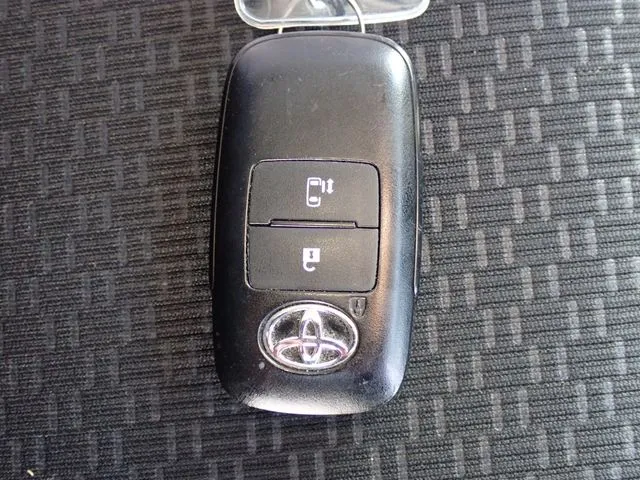 ルーミー(トヨタ)の車両写真