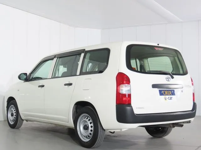 プロボックスバン　２ＷＤ（トヨタ）の車両写真