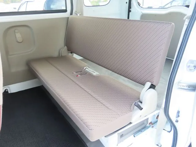 スズキ　エブリイバン