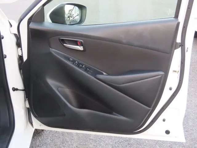 マツダ　ＭＡＺＤＡ２