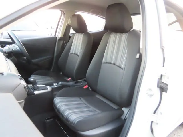 マツダ　ＭＡＺＤＡ２