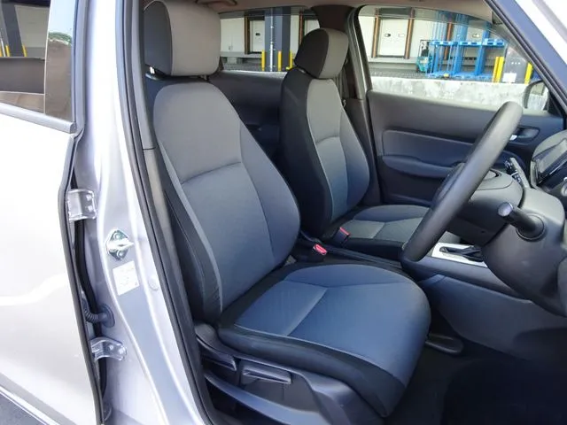 フィット e:HEV(ホンダ)の車両写真