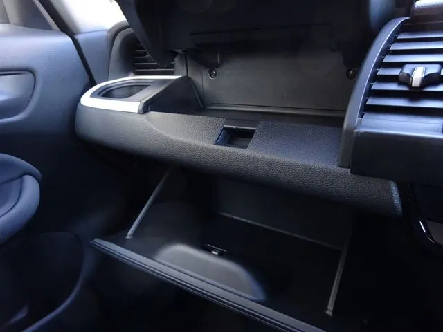 フィット e:HEV(ホンダ)の車両写真