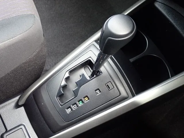 カローラフィールダー　ハイブリッド（トヨタ）の車両写真