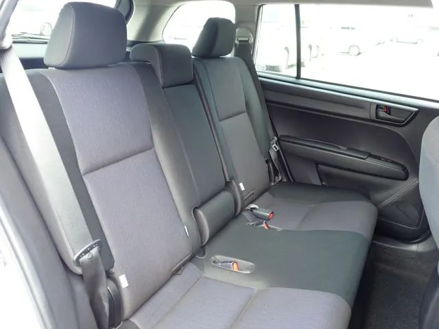 カローラフィールダー　ハイブリッド（トヨタ）の車両写真