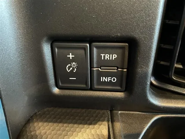 スズキ　ハスラー