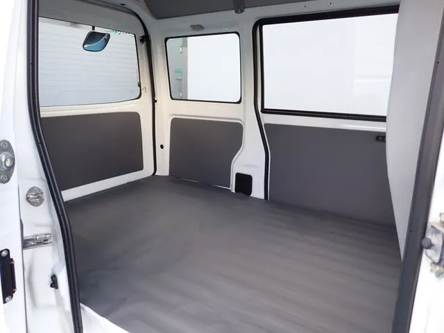 ミツビシ　ミニキャブミーブ