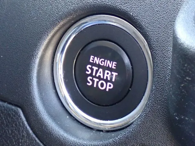 スズキ　ソリオ　４ＷＤ