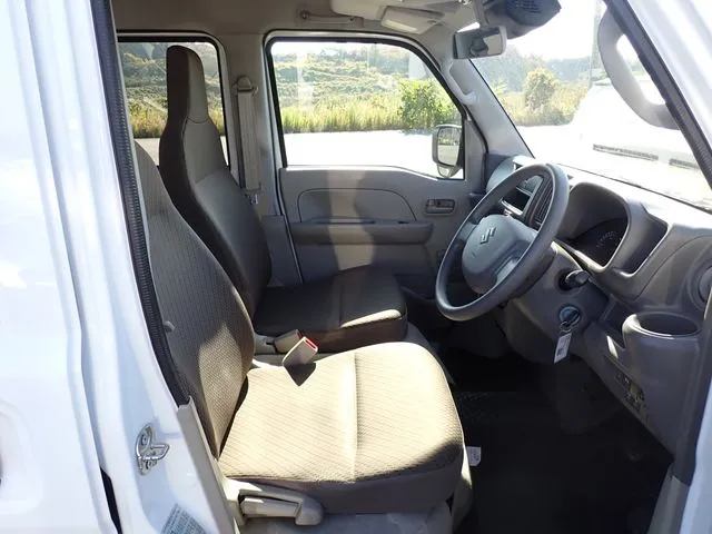 スズキ　エブリイバン