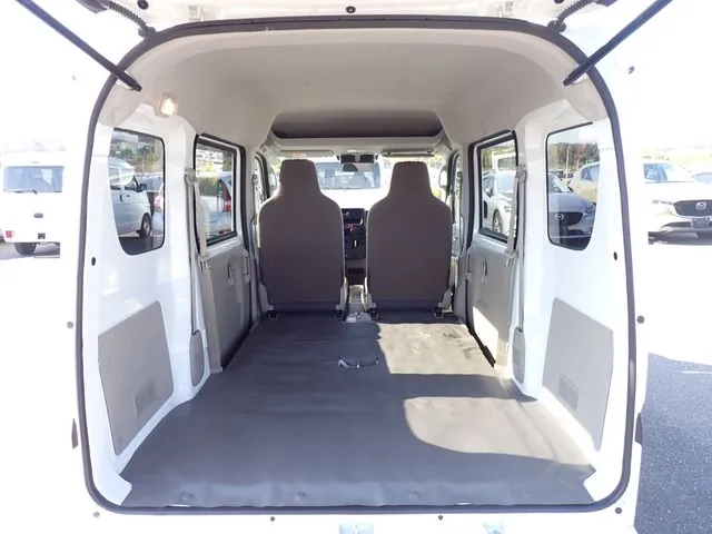 スズキ　エブリイバン