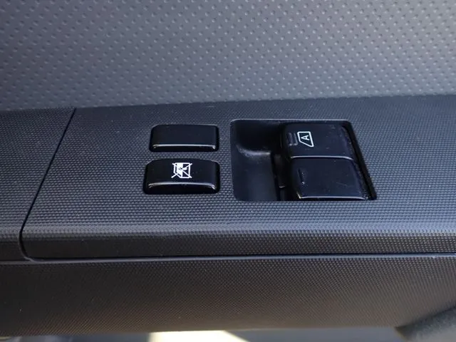 NV150 AD 2WD(ニッサン)の車両写真