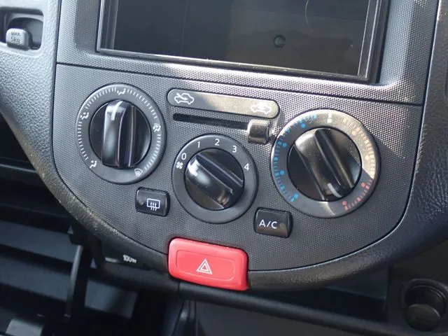 NV150 AD 2WD(ニッサン)の車両写真