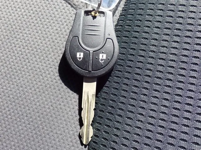 NV150 AD 2WD(ニッサン)の車両写真